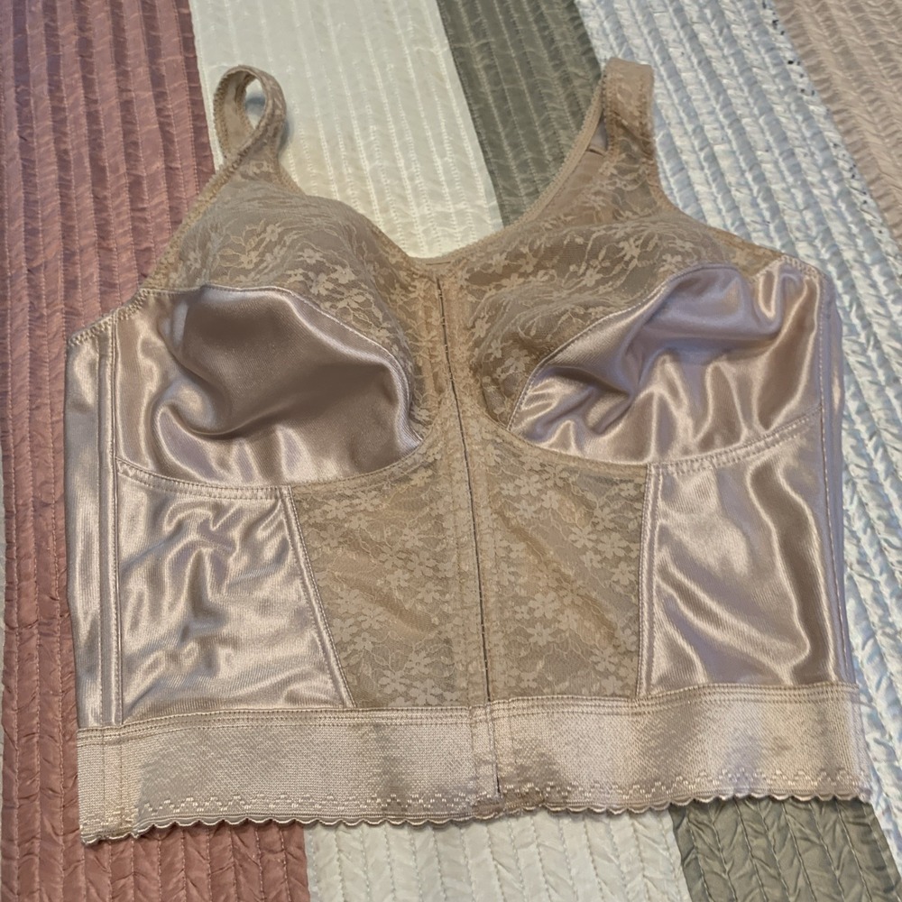 Exquisite Form size 40DD beige  Front Close Lace Longline Posture Bra